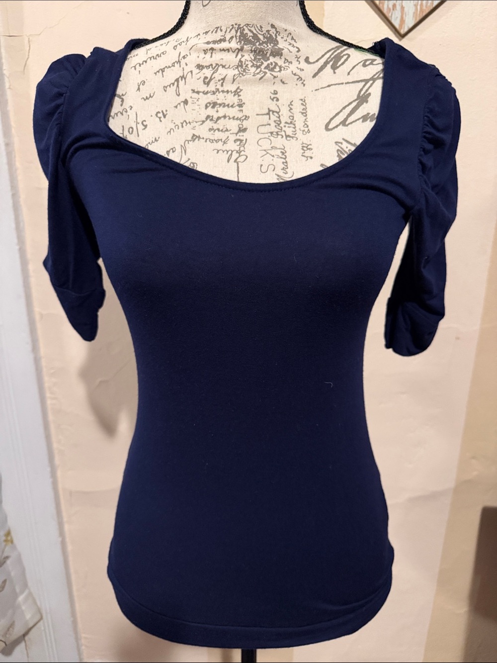 Women's Navy Scoop Neck Short Sleeve Top